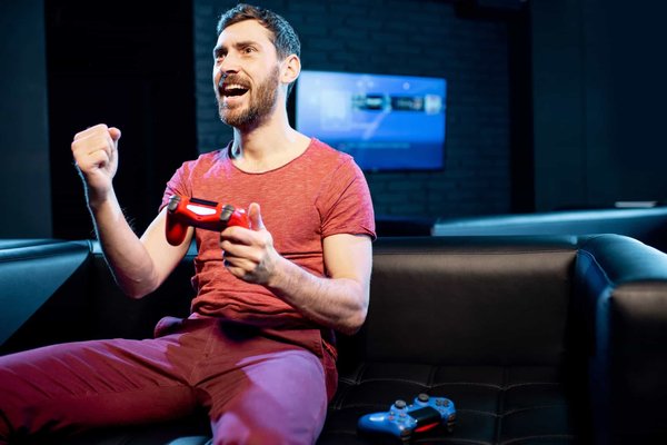 Quels sont les enjeux de la création d'un jeu vidéo qui aborde la thématique des énergies renouvelables?